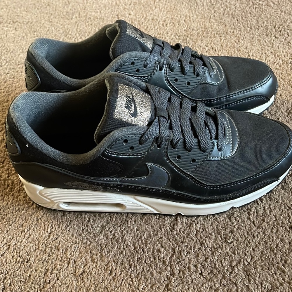 Women’s Nike Air Max 90 GUC